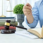 Descifrando la jerga jurídica: Una exploración en profundidad de lo que hace un abogado penalista